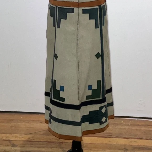 Native Suede - Picture 10 of 10